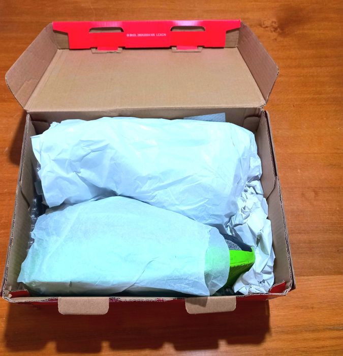 Pantofi sport cu garnituri de piele întoarsă