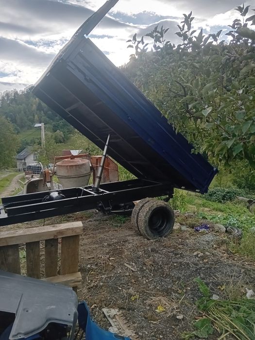 Vind remorca pentru tractor