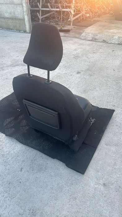 SCAUN INTERIOR DREAPTA  DACIA JOGGER