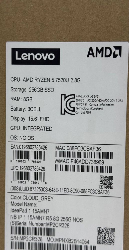 Yangi Noutbuk Lenovo Sotiladi