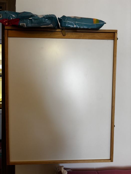 Masa înfășat suspendata pe perete