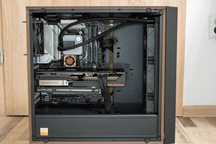 Desktop high-end Ryzen 5 7600X + RX 7900 XT + 32GB DDR5 + 4xSSD + AIO