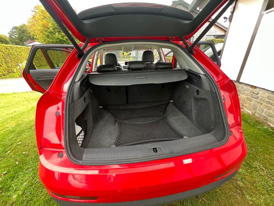 Vând AUDI Q3 în stare foarte buna