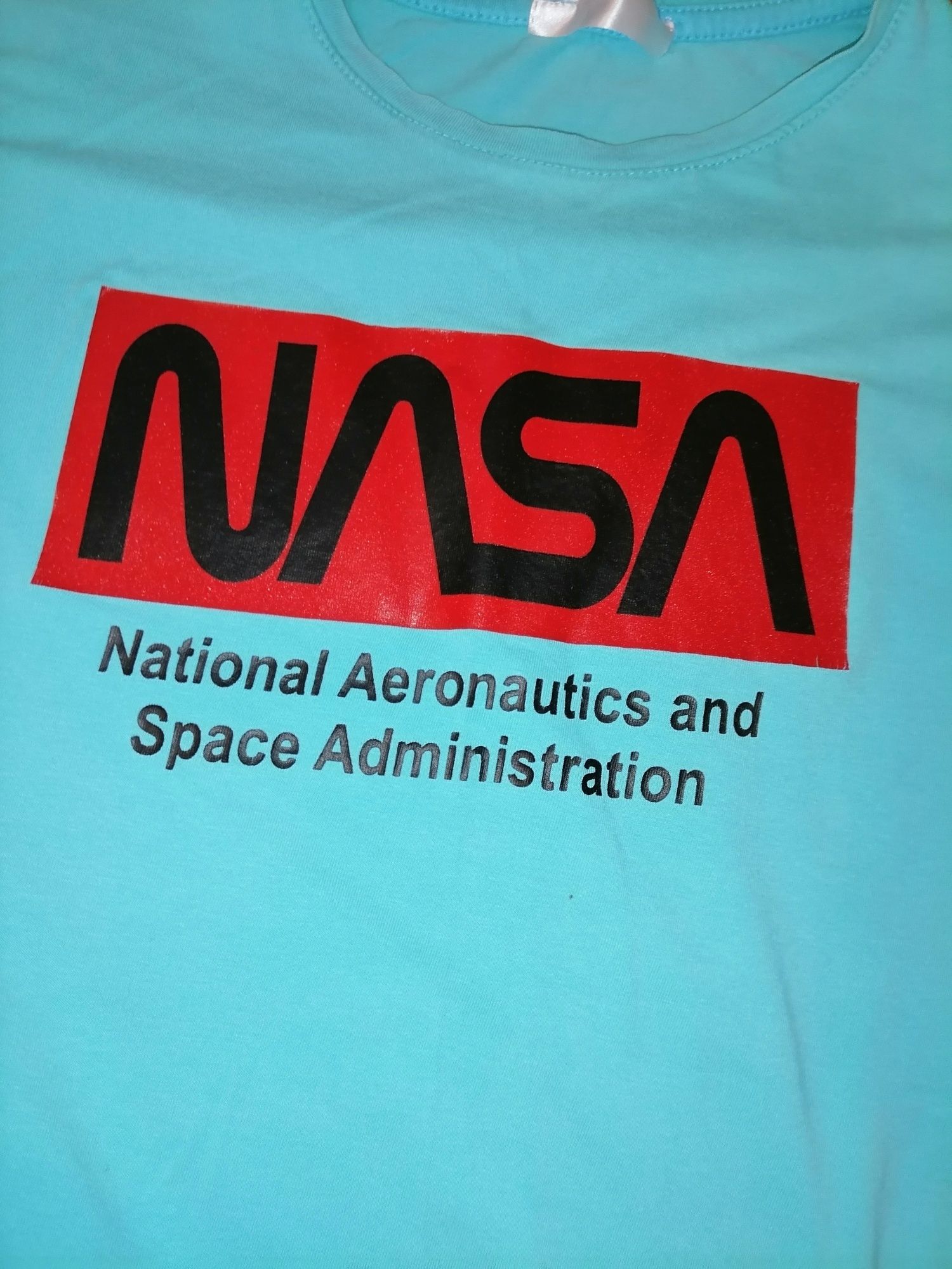 Vând tricou NASA