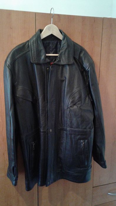 Geaca din piele