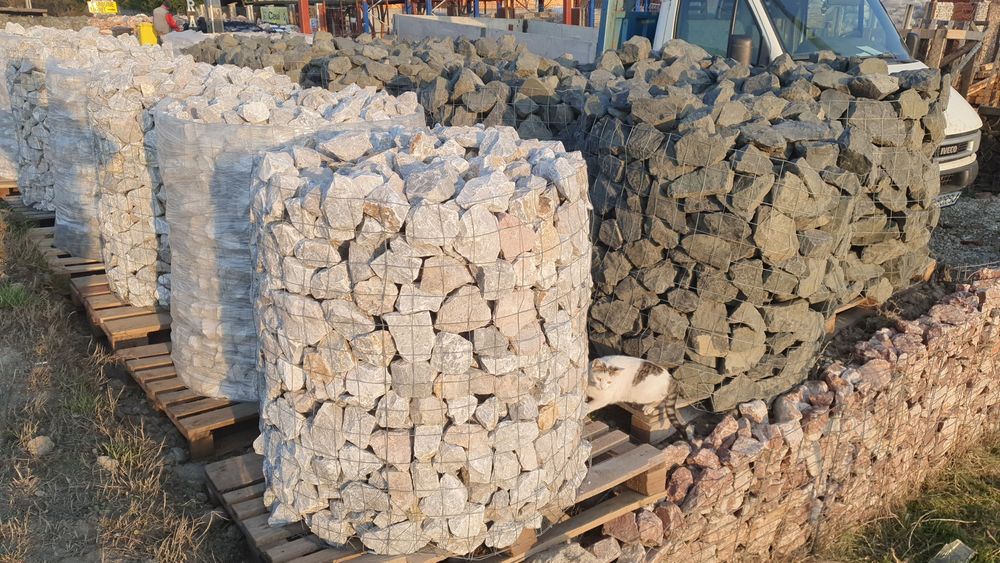 Gard piatra naturala marmura alba roșie gri decorativ ornamental plasa