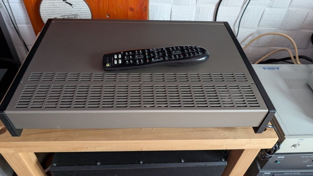 Metz 10he11 ( schimb)  audio receiver de top  T+A