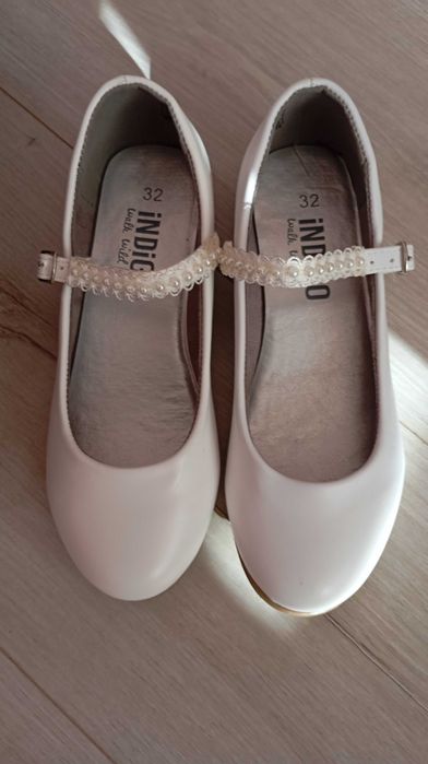 Нови официални обувки за момиче 32 номер