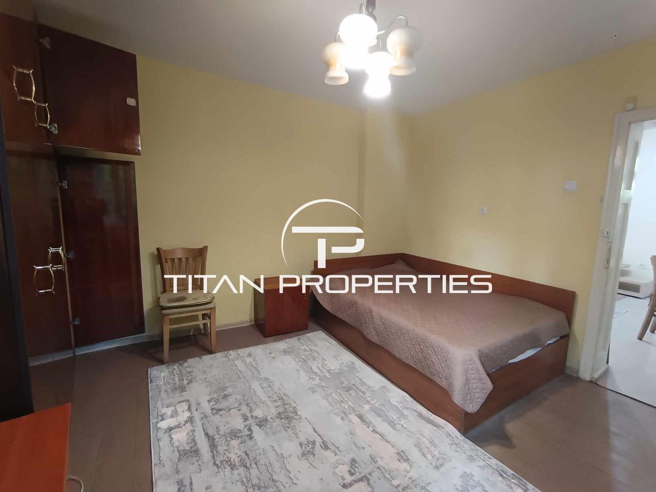 Дава се под наем Етаж от къща в Варна, Зимно кино Тракия - 50 кв.м за 325 € - Снимка #5