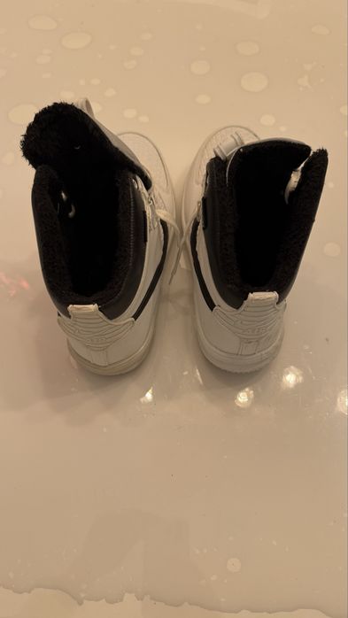 Vand adidasi Nike Lunar Force marimea 43 ieftin