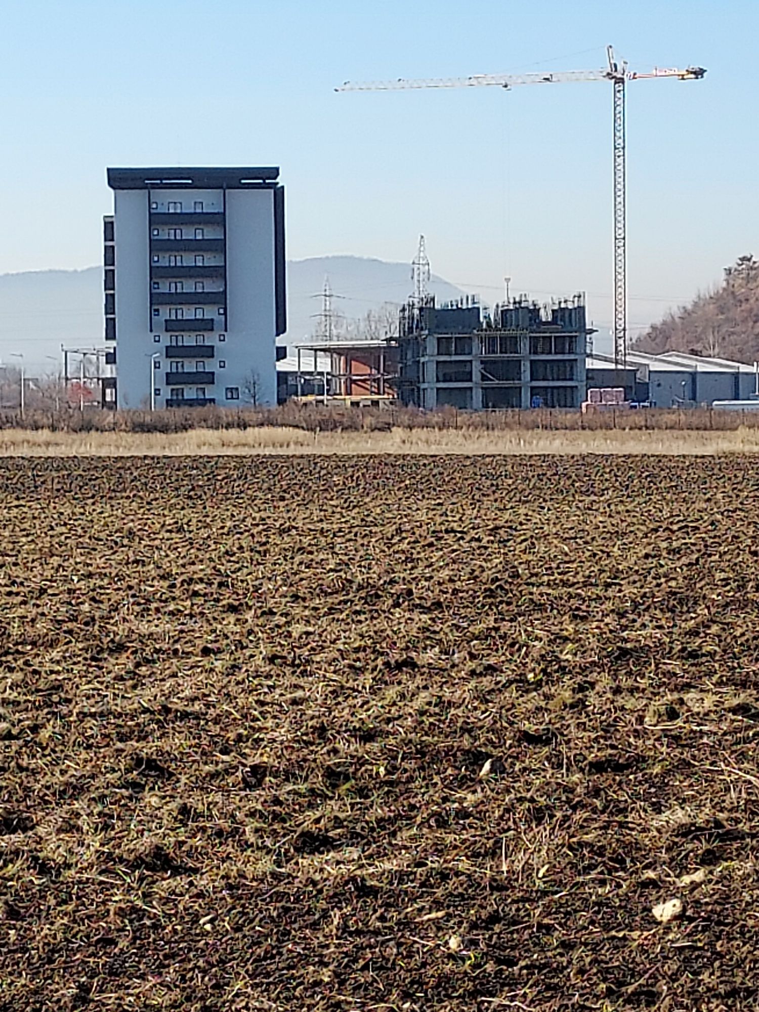TRIAJ SOHO teren intravilan cu PUZ  P+10