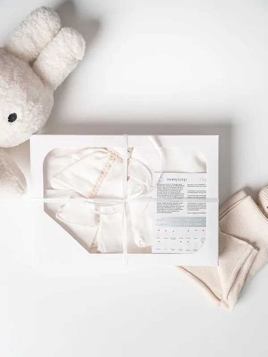 Set 10 hainute si accesorii pentru bebelusi 0-3 luni, bumbac organic