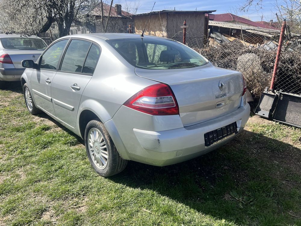 Vand piese Renault megane 2 1.6 16 valve 95.000 km