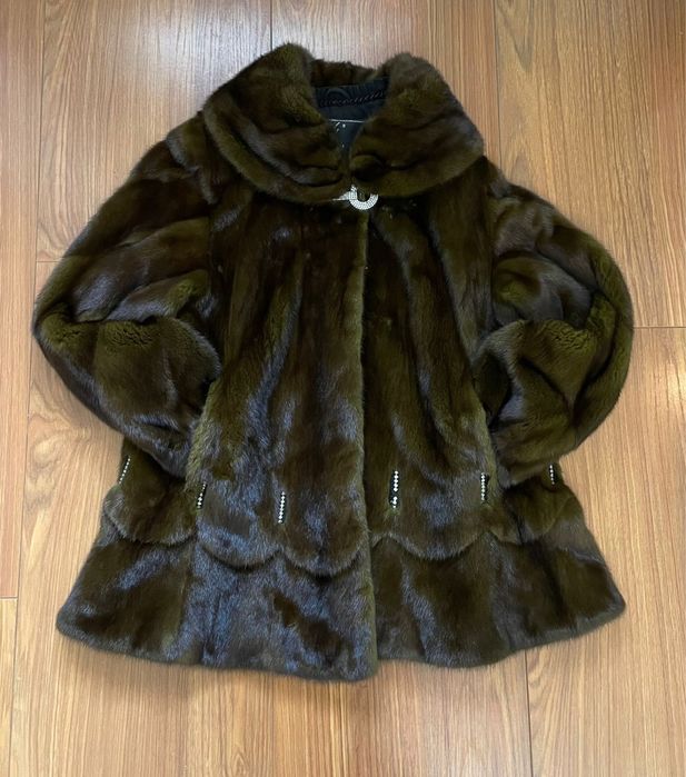 Продам норковую шубу