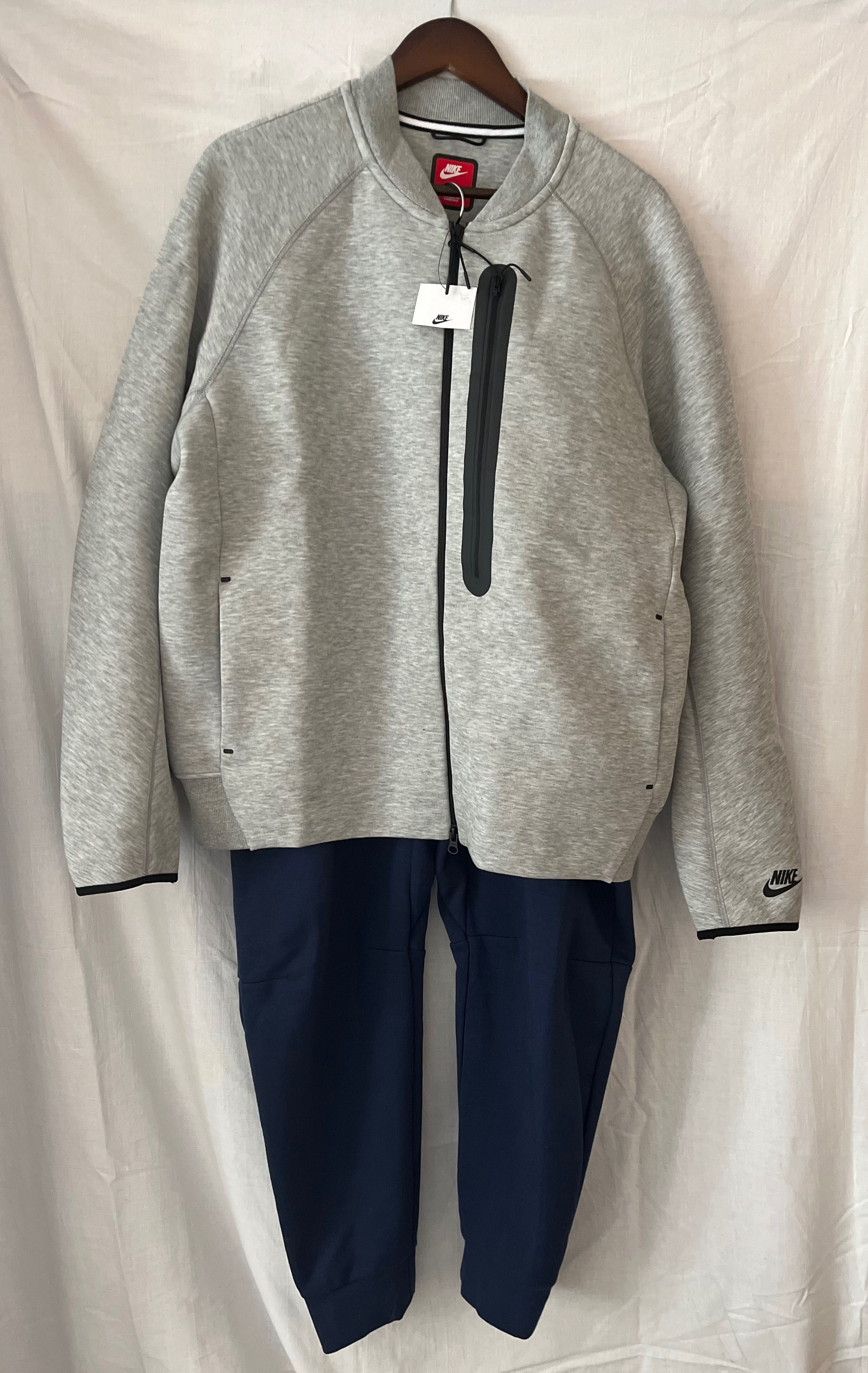 Нови МъжкиГорнища Nike Tech Fleece