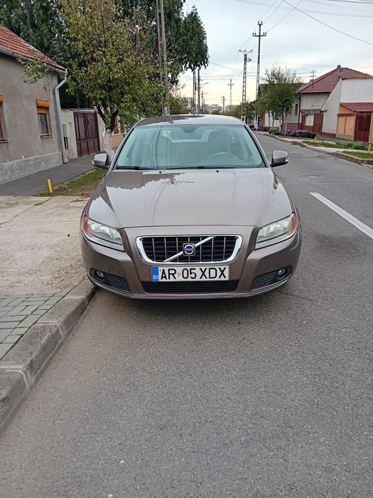 Volvo v70 schimb cu tractor