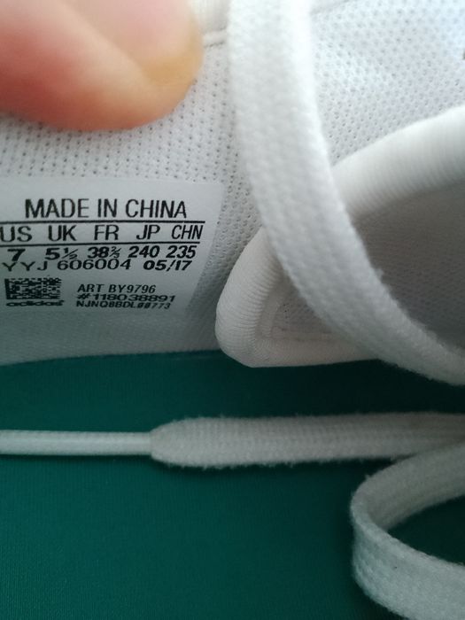 Adidași Nr 38 stare impecabila