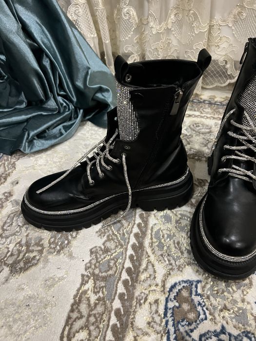 Qish uchun moljallangan etik