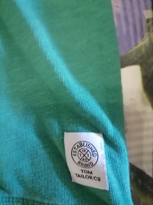 Jack & Jones ,  Tom Tailor ,Holister