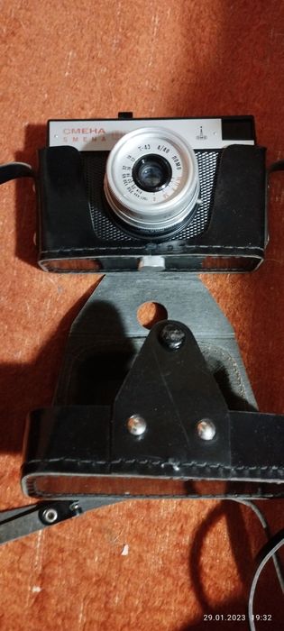 Фотоапарат ,,СМЕНА 8М,, и светкавица,,NORMA