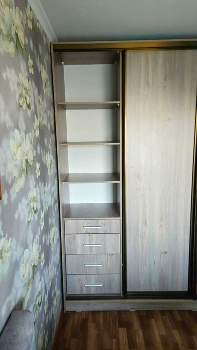 Продается шкаф купе