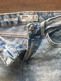 Blugi skinny bershka marime 36