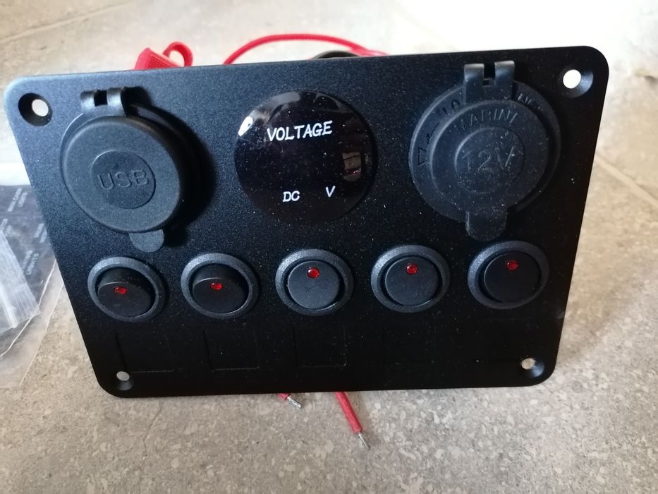 Panou incarcare USB sí  5 intrerupatori rulota camper autorulota