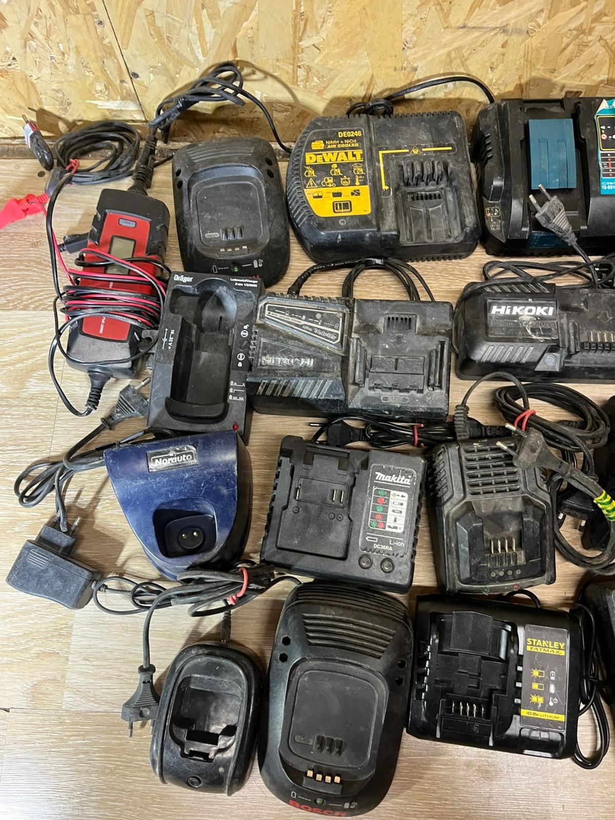 Incarcatoare hilti dewalt bosch