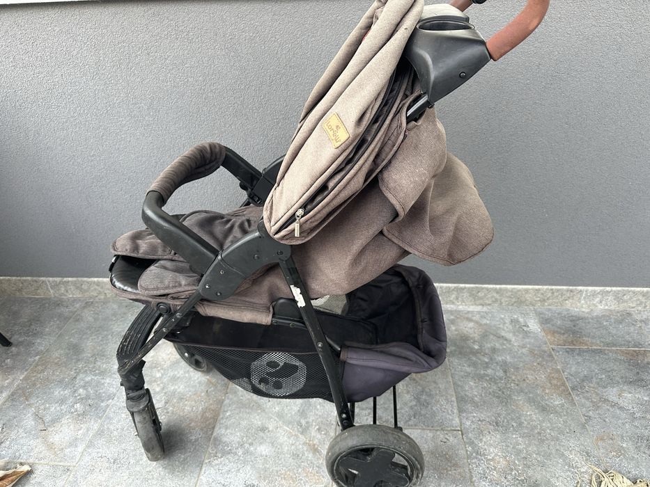 Carucior 3 in 1 cu geanta