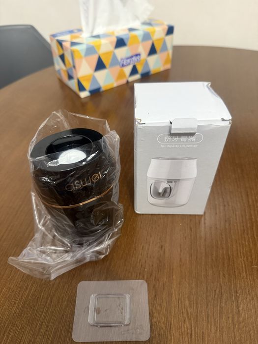 Vand suport pasta de dinti si periute