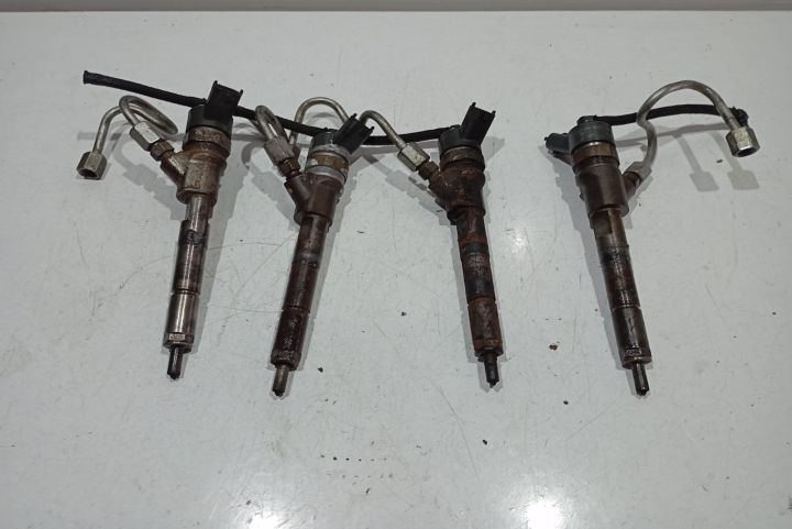 Injector Injectoare 1.4 D-4D 0445110085 2367033010 Toyota Yaris 2 [20