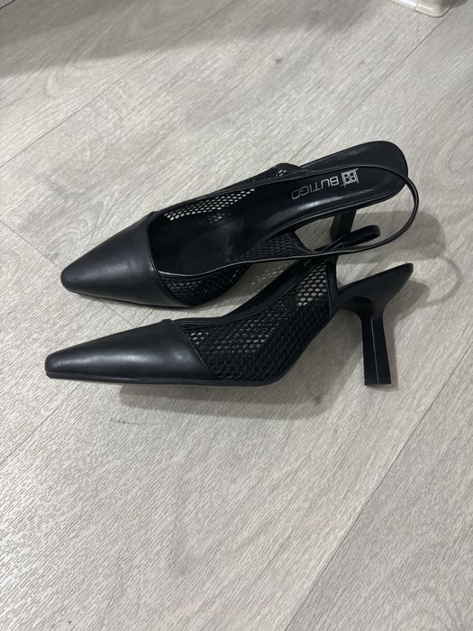 Туфли женск…5000 тг.