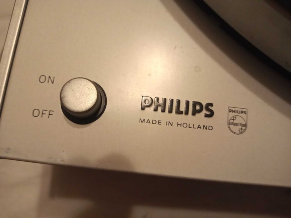 Грамофон PHILIPS GA212