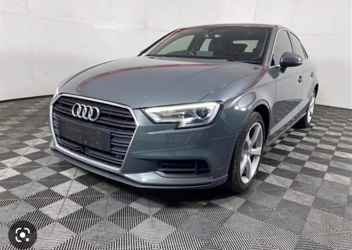 Audi A3 Sedan 8 v 2017 motor 1.6 cxx 88.500 km dezmembrări