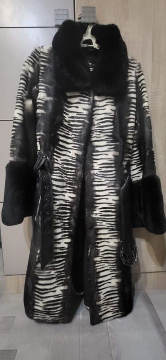 Продам шубу из натурального меха