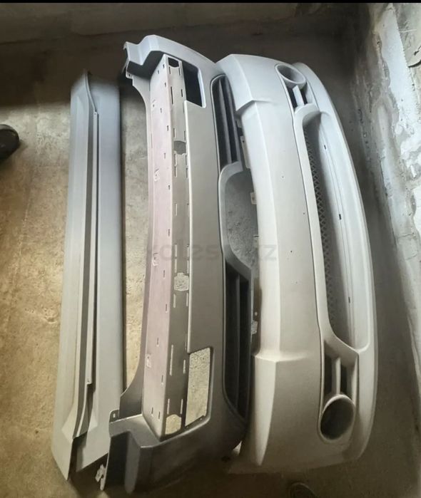 Бампера JEEP SRT8 wk1 2006