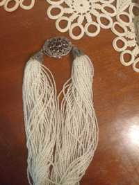 Vând colier din perle naturale cu închizătoare de argint cu pietre sem