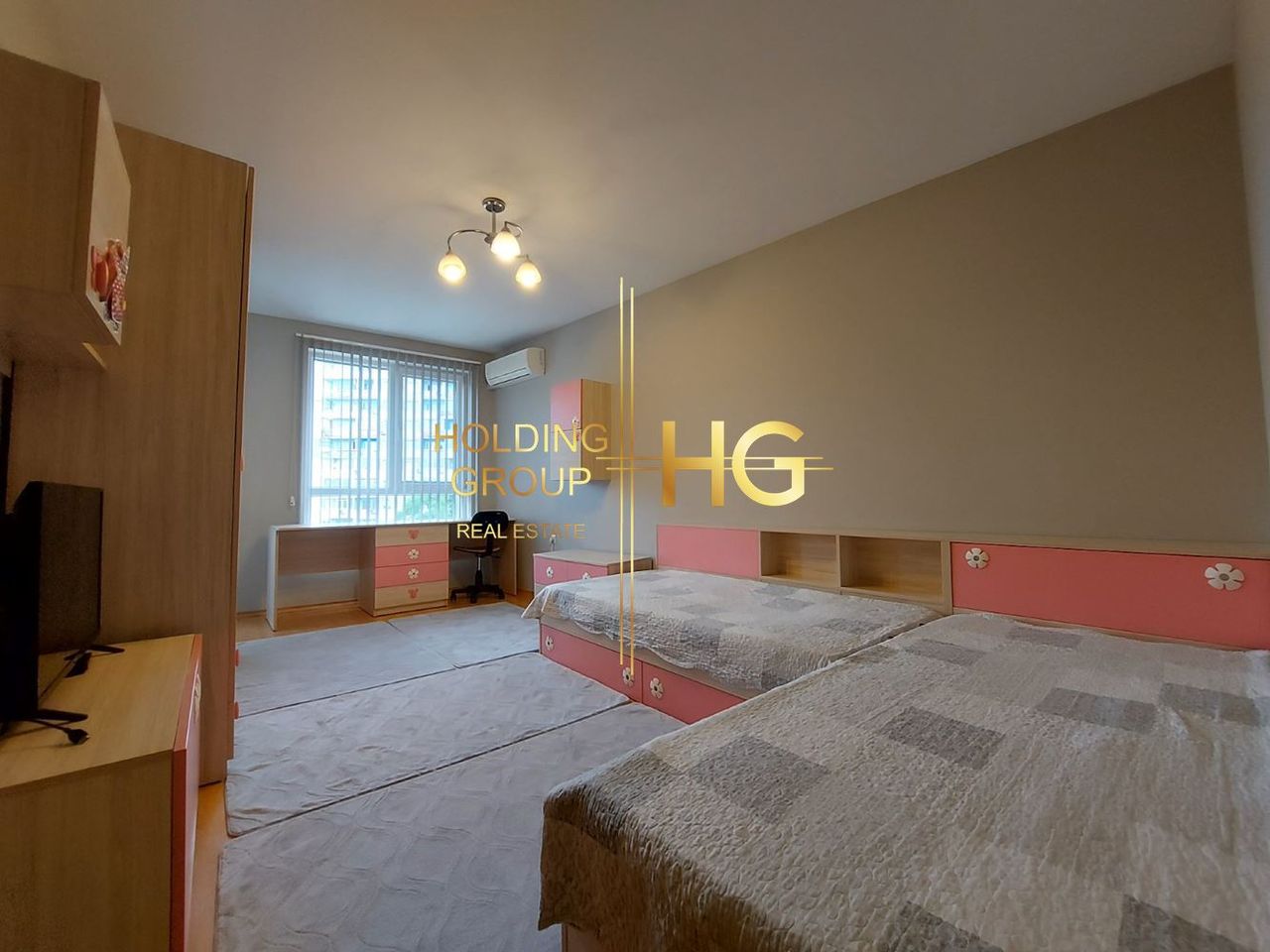Продава се Тристаен апартамент в Варна, Левски - 100 кв.м за 2500 €/кв.м - Снимка #4