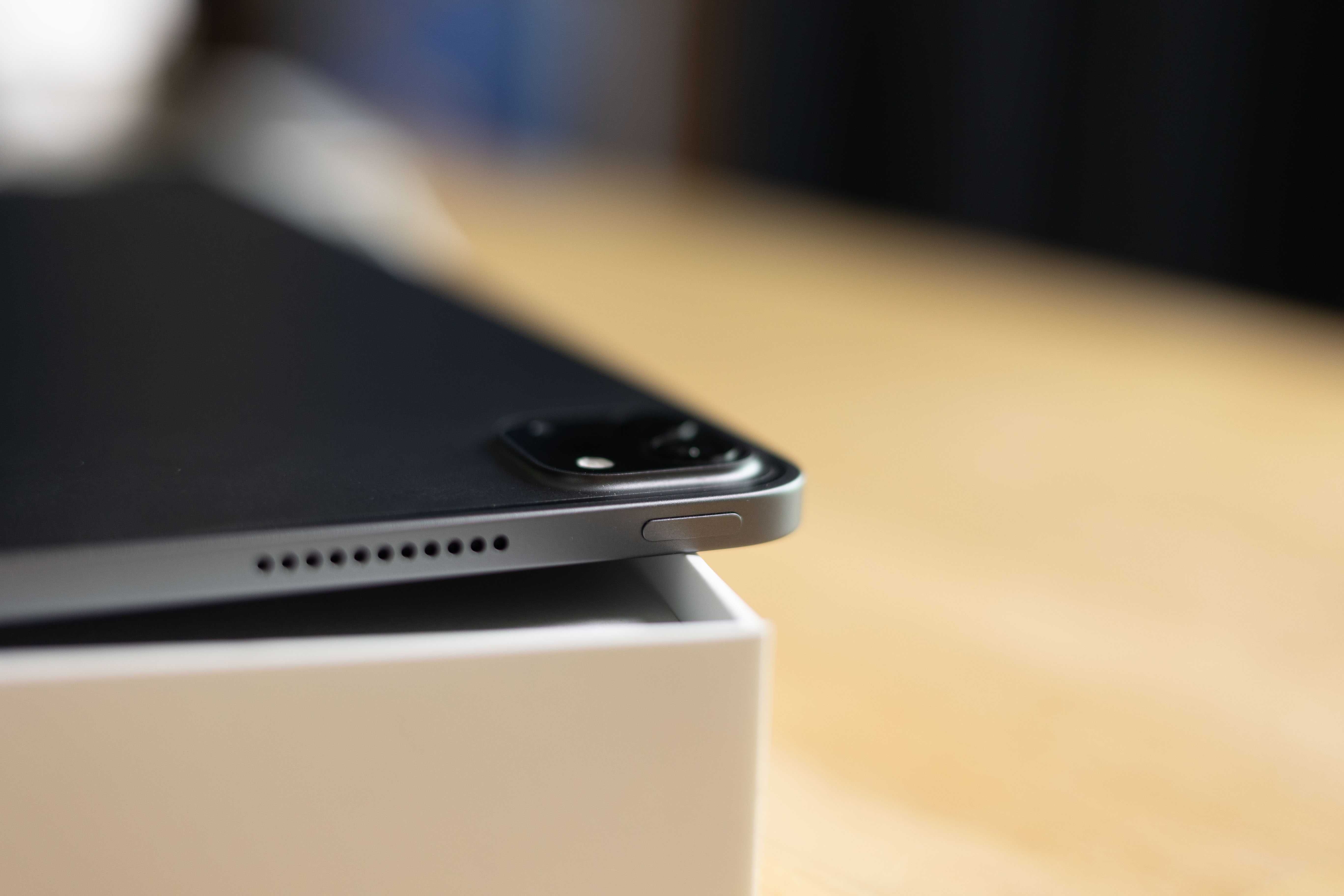 Apple iPad Pro 12.9" Wi-Fi - 5th Gen