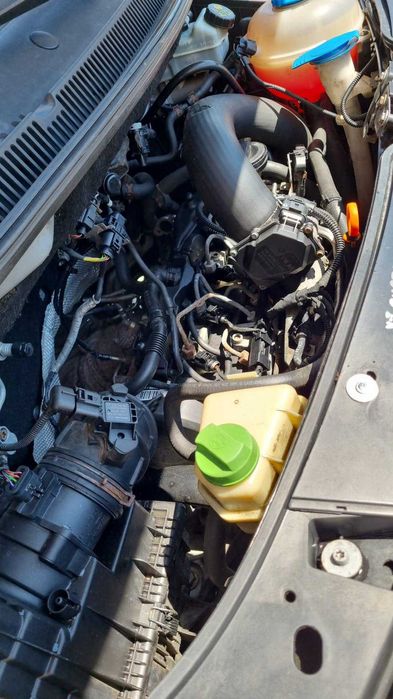 dezmembrez T5.1 motor 140 cp