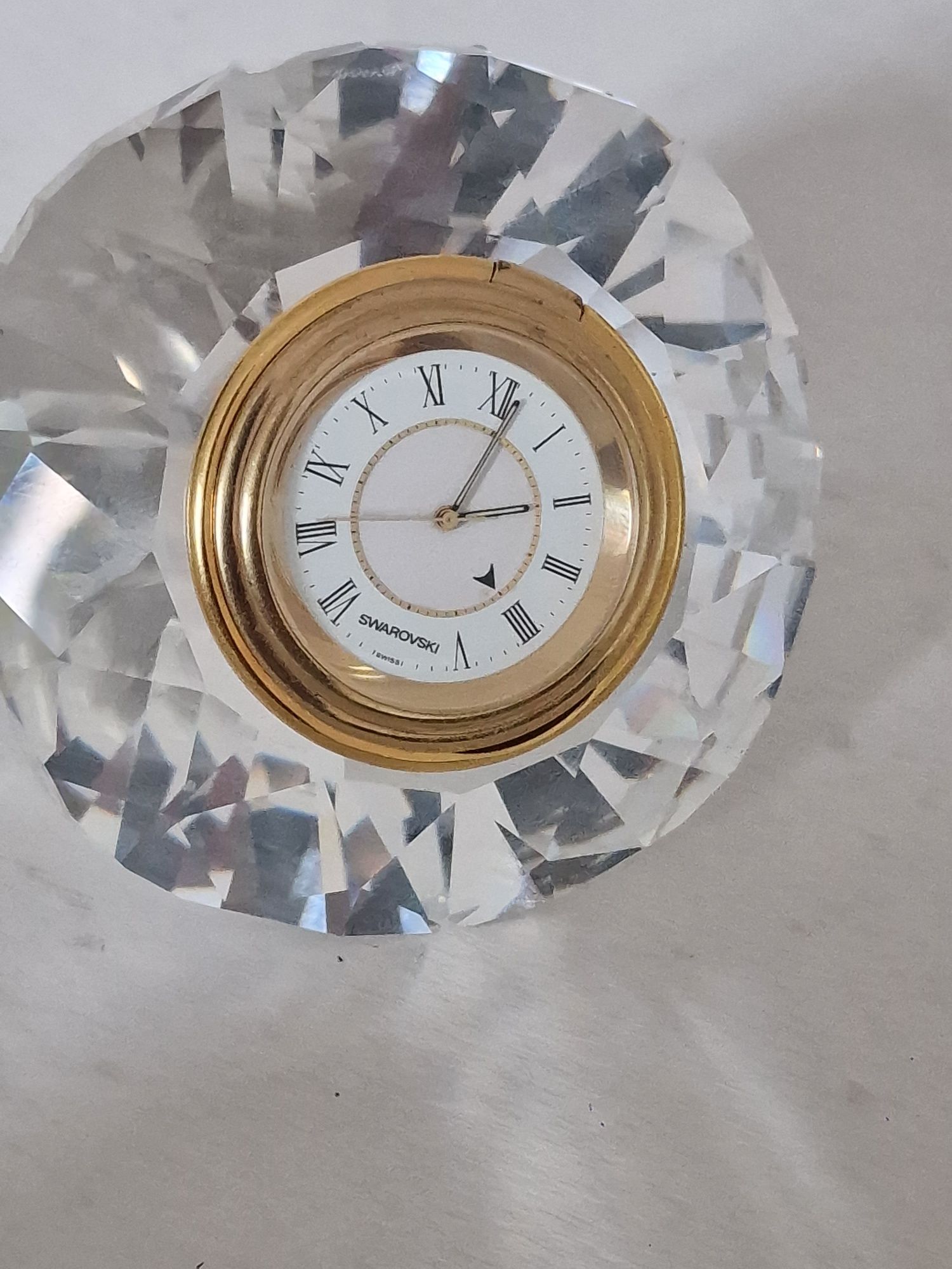 Ceas de masă swarovski forma diamant sticla slefuita superba