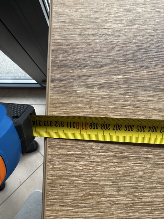 Vând 2 pulturi bar din MDF, noi, nefolosite