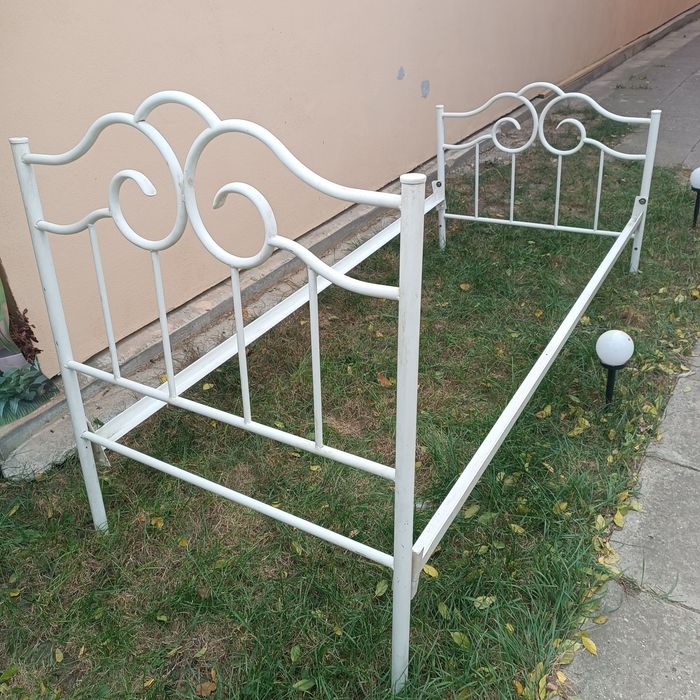 Pat, ramă metalică