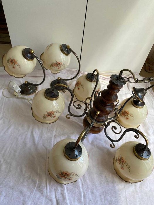 Vând candelabru lustră tavan