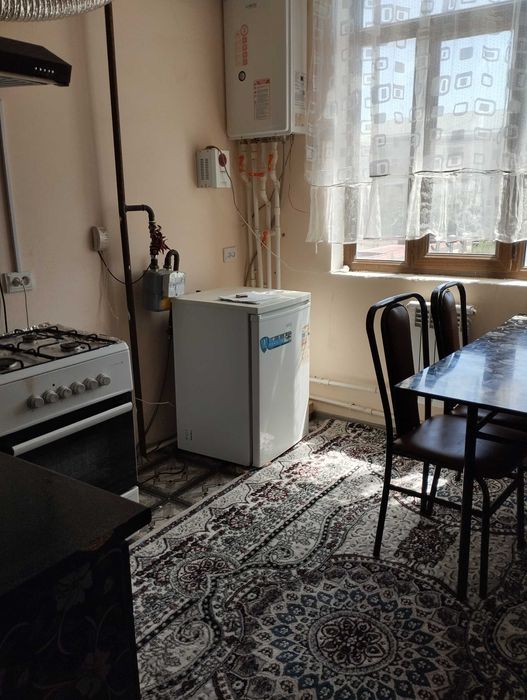 Yagona darcha oldida kvartira ijaraga beriladi