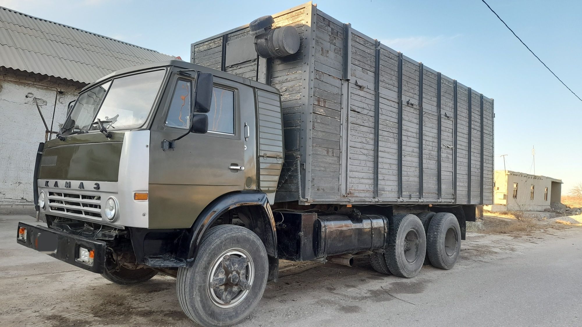 Kamaz 10 tonali holati zo'r