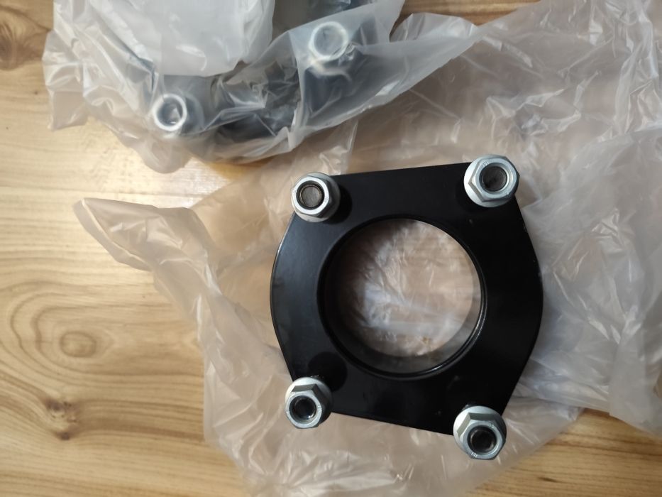 Flanșe distanțier dedicate Jeep Grand Cherokee 2005-2010