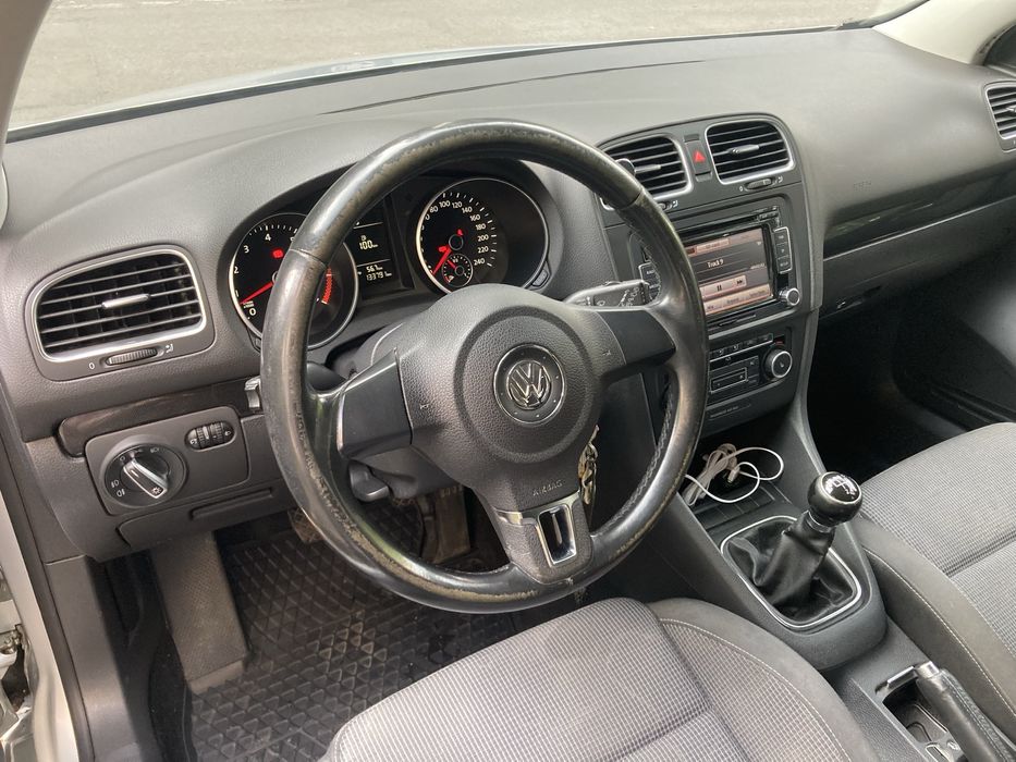 Vand VW Golf 6 intretinuta,nu prezinta nicio problema