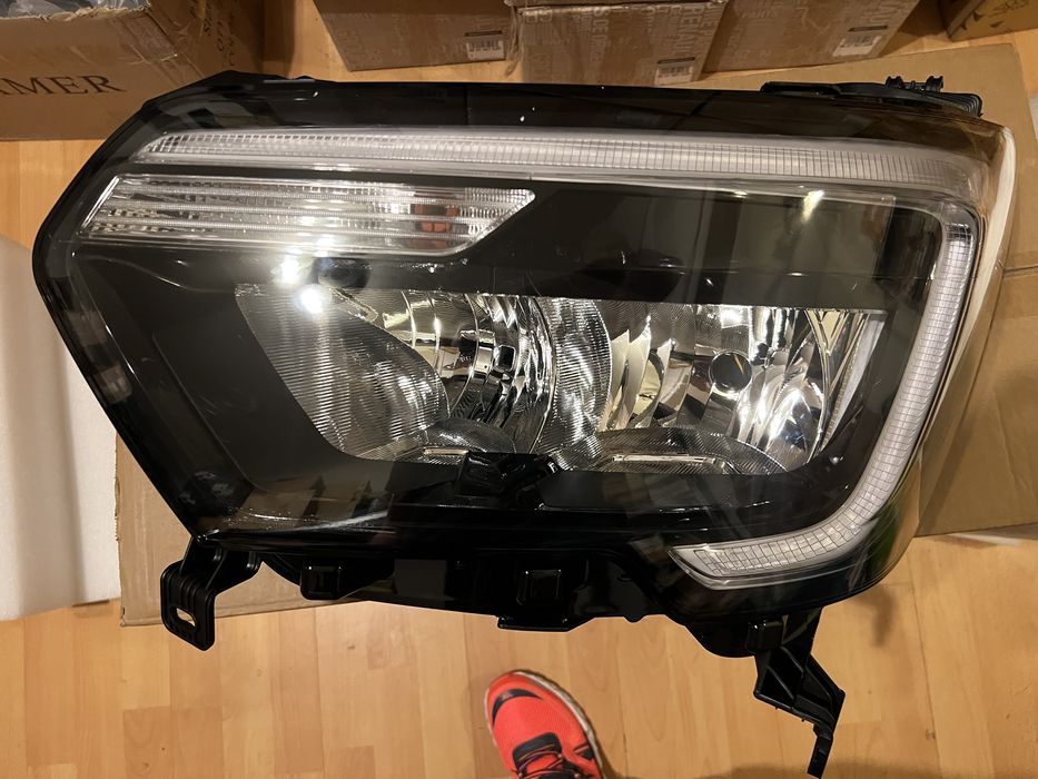 Far stanga /dreapta Renault Master IV 2019 _2020_2021