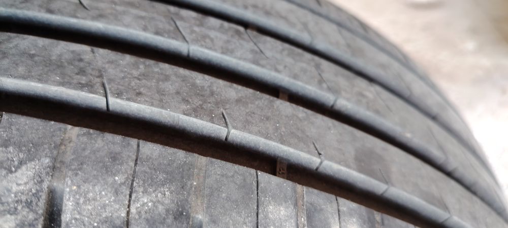 Anvelope vara 215/60/R16